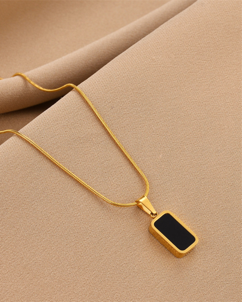 Onyx Edge Halsband
